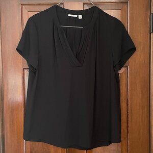Size XL Halogen black cap sleeve top